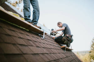 Local Roofers in Starlight Hills, CA